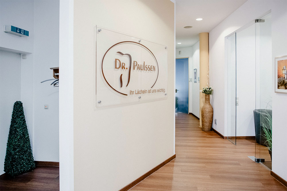 Einrichtung - Zahnarztpraxis Dr. Paulssen in 52249 Eschweiler
